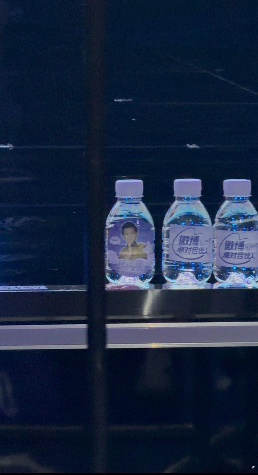 王鹤棣王鹤棣的周末派对微博派对合伙人 可爱死我了王鹤棣没有让女人空手而归的义务