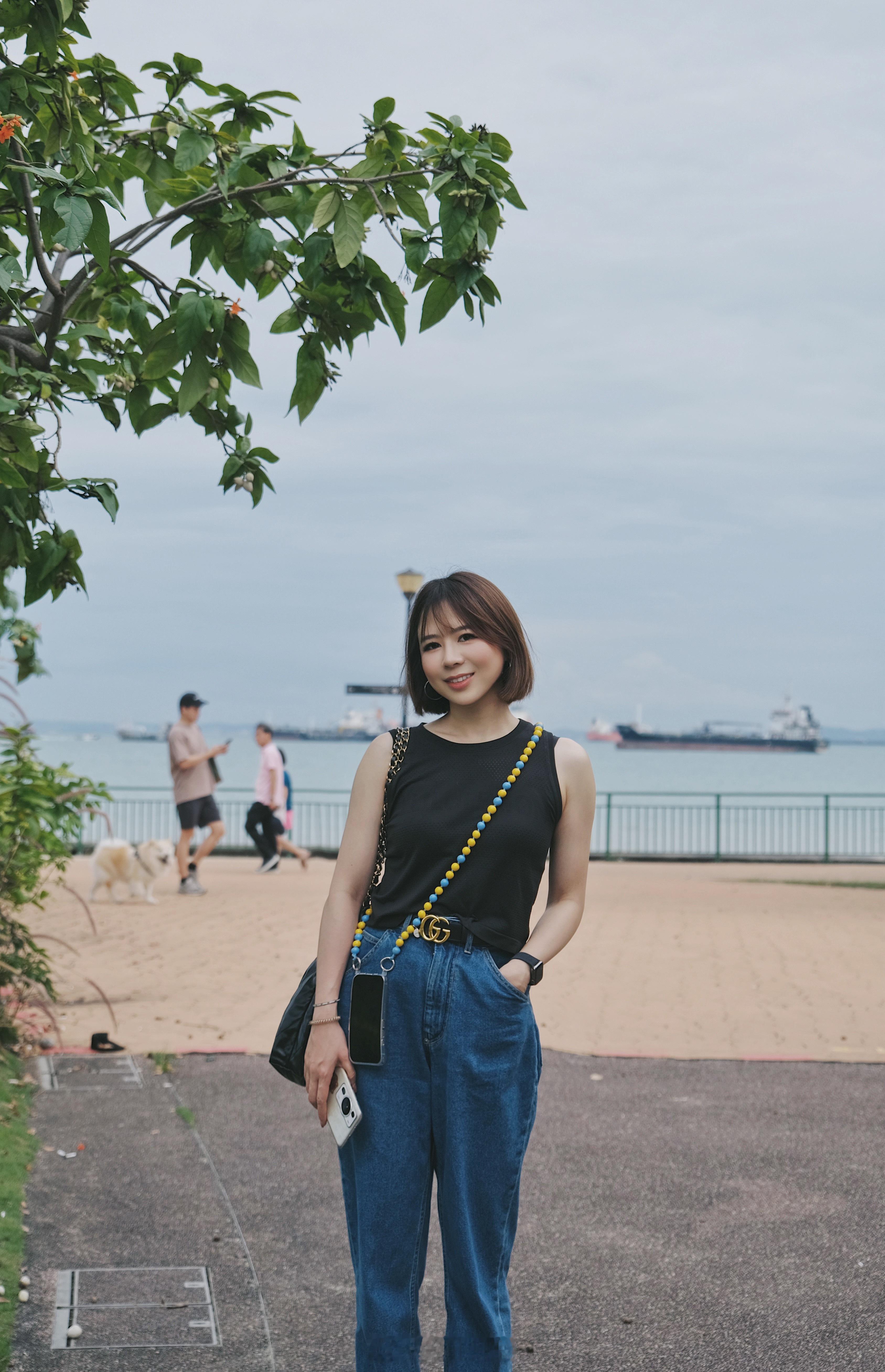 是闲散的周末❤️i人破天荒组了局，约见了两位👸号读者，一个是教华文的新加坡老师