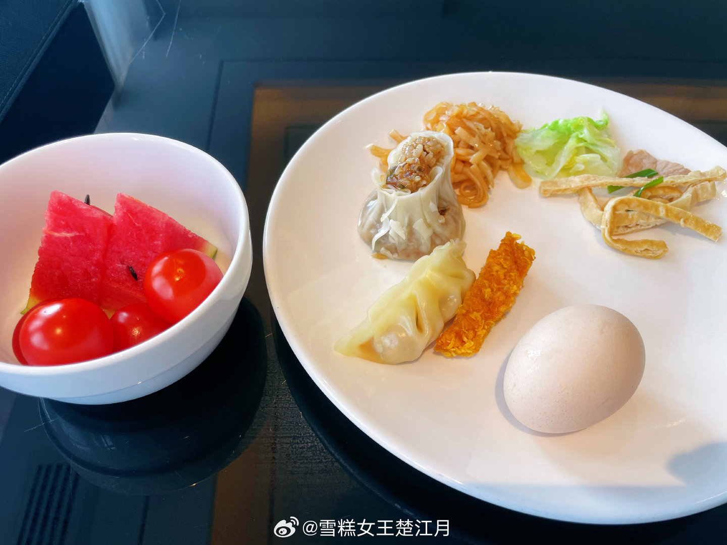 从学校毕业后就没吃过早餐，出差为了省钱（因为吃饭不报销）吃了早餐，感觉也还行哈，