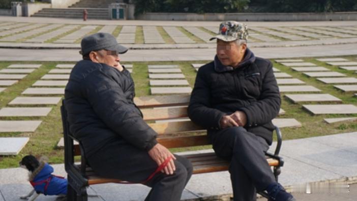 73岁那年，我在丧偶多年后再找了个老伴，原以为能安享晚年，谁知这段婚姻渐渐变了味