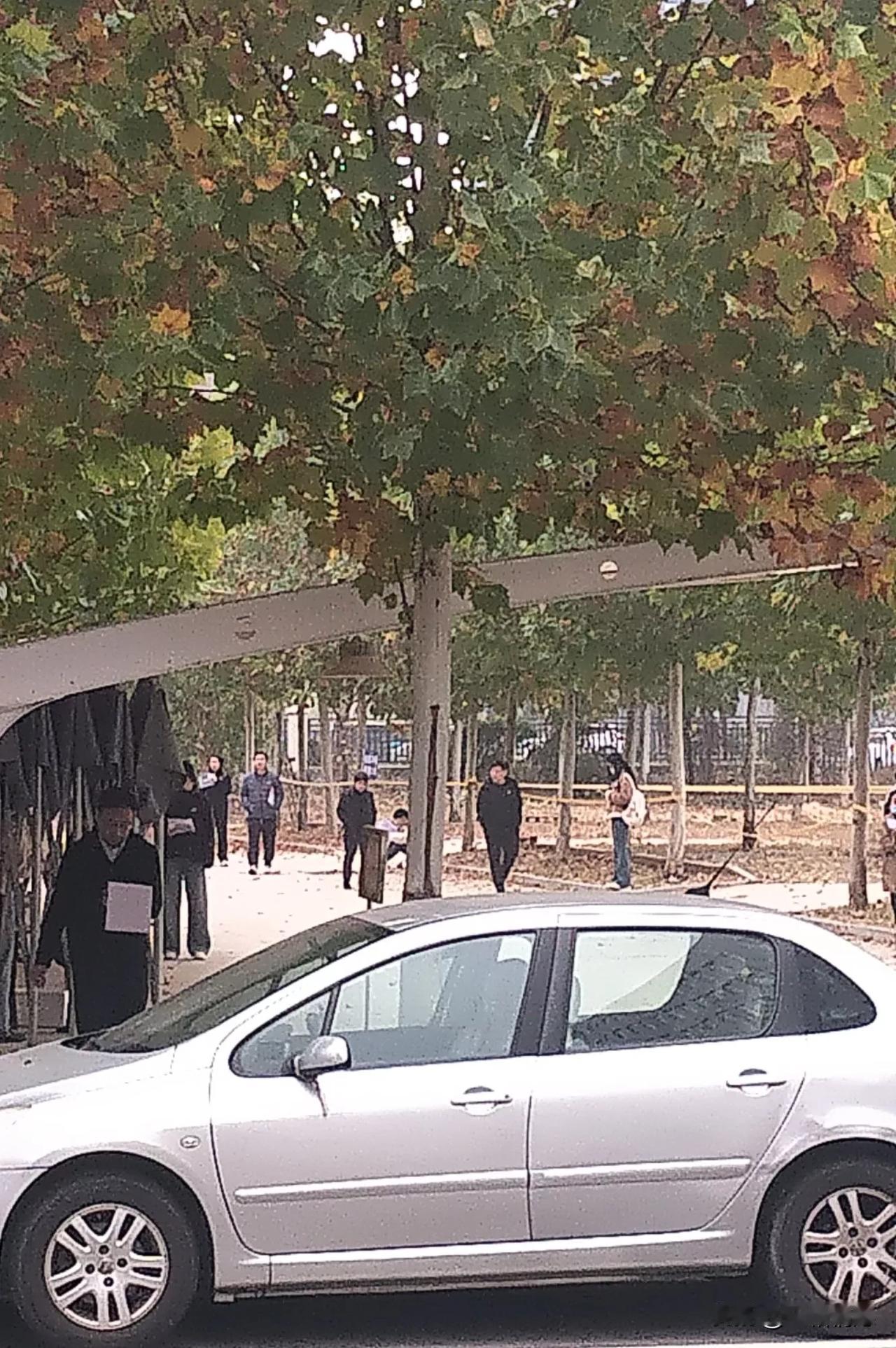 11月 10日泰安 2025中国工商银行校招考试 在山东云盘举行 ,同时考的还有