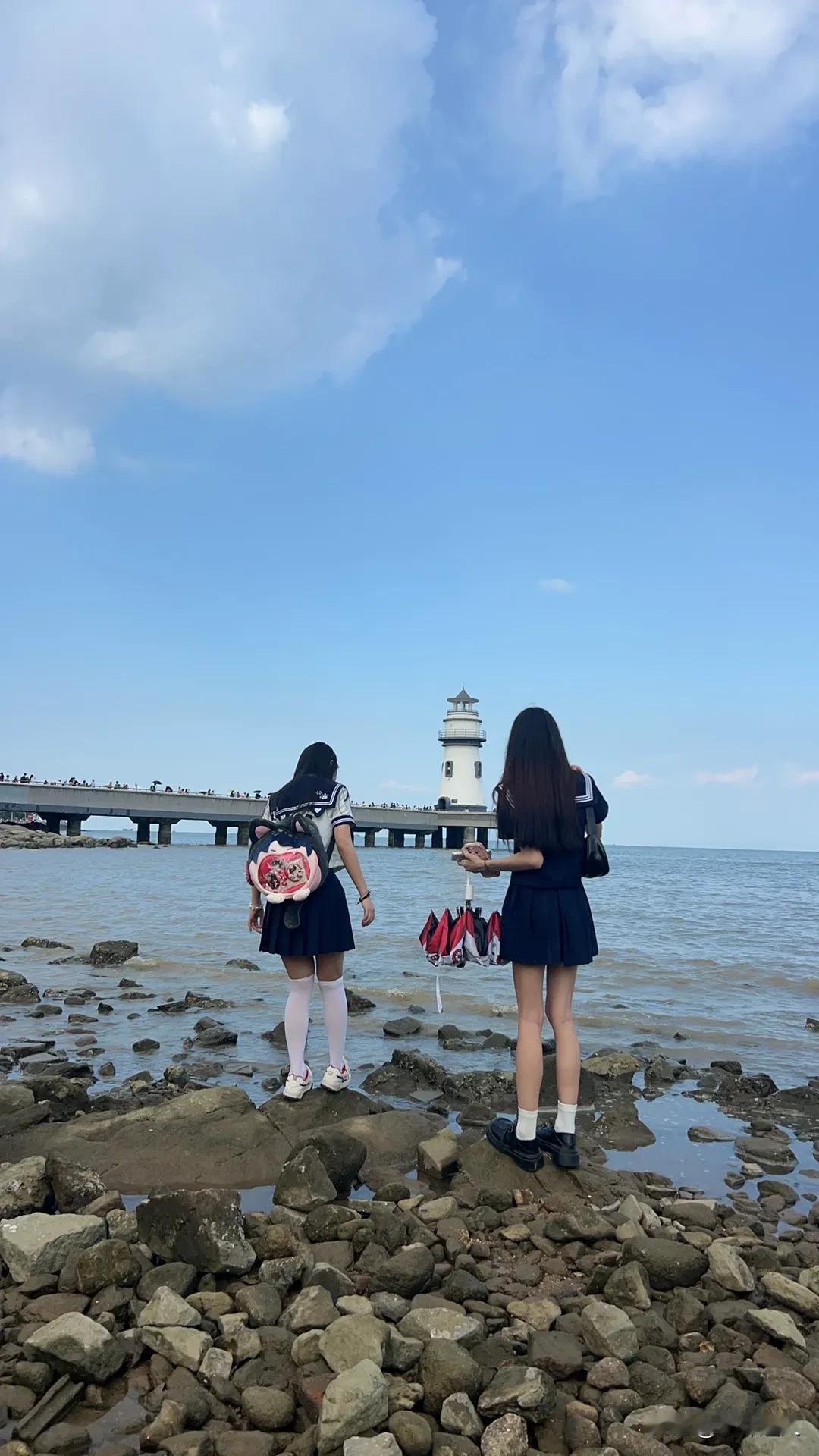 #请问我国最宜居的地方是在哪里?#

我觉得是广东珠海[呲牙]