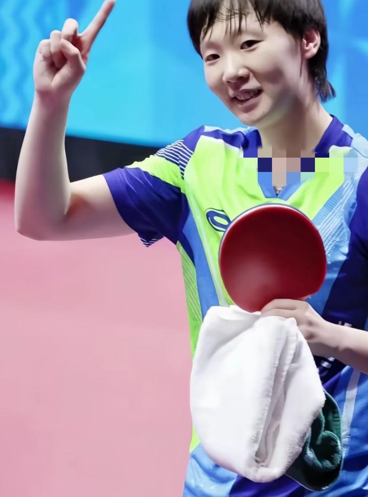 心跳炸裂！王曼昱绝境连追6分太燃！

8月15日WTT瑞典大满贯国乒内战，王曼昱