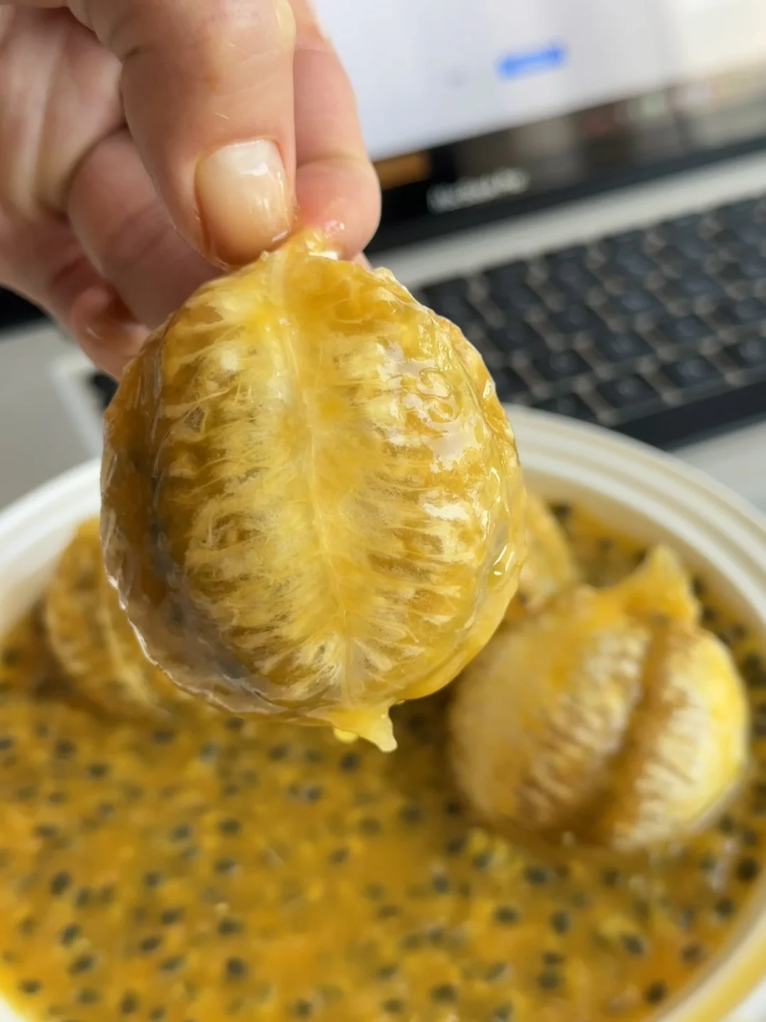 节后晒黑， 急救全靠他！黄金百香果