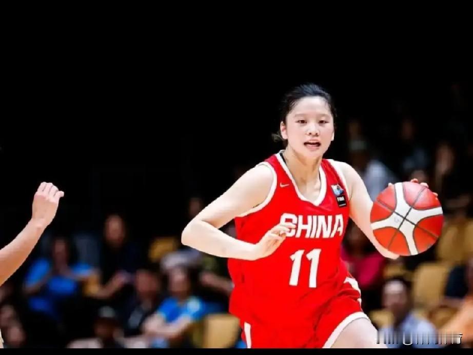 狂胜30分！U18女篮热身四战全胜，集体篮球闪耀，亚青赛争冠迎来强援
 
U18