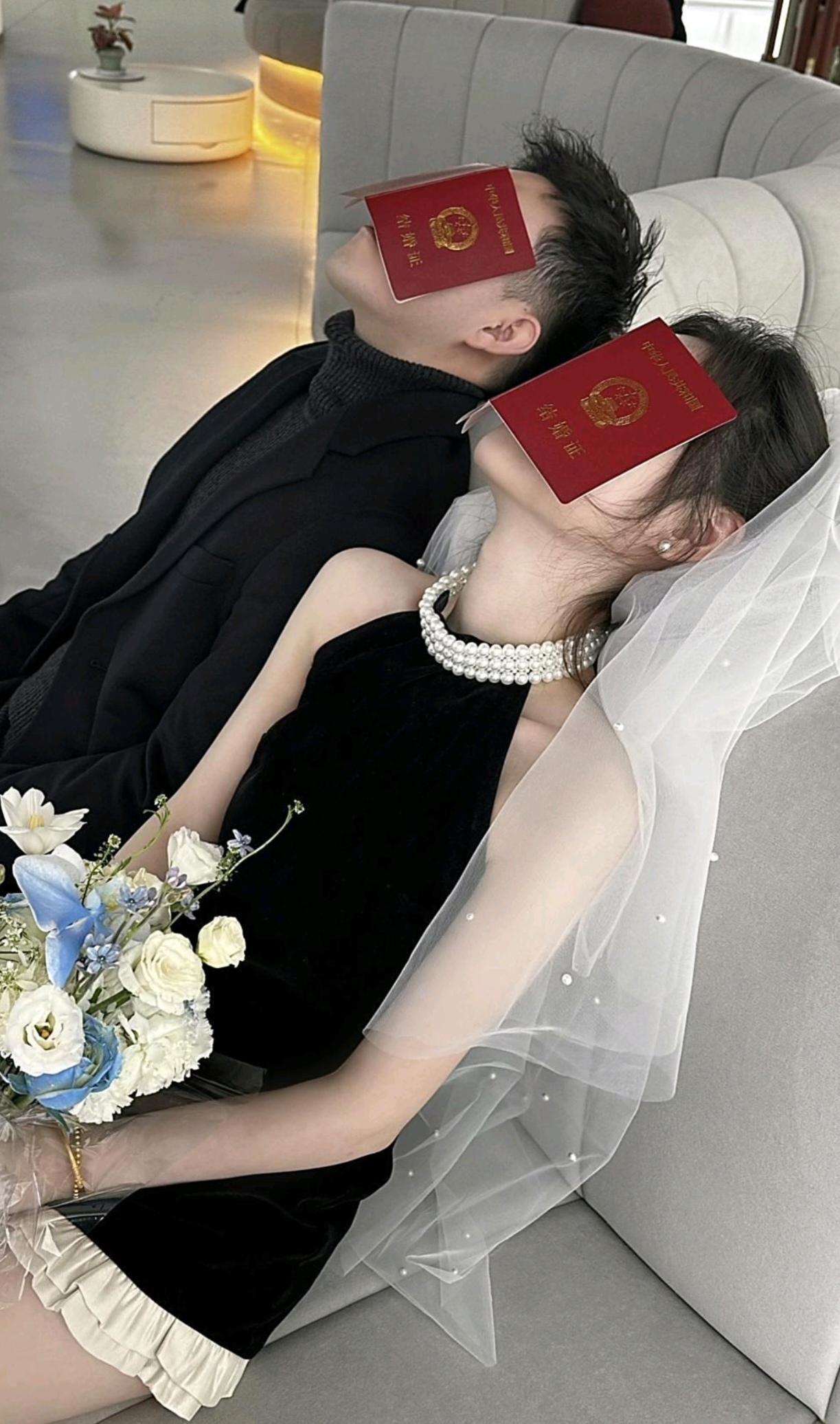 新婚姻法让家长都特别紧张:
1.结婚后夫妻一起还房贷、车贷，要是离婚了， 房子、