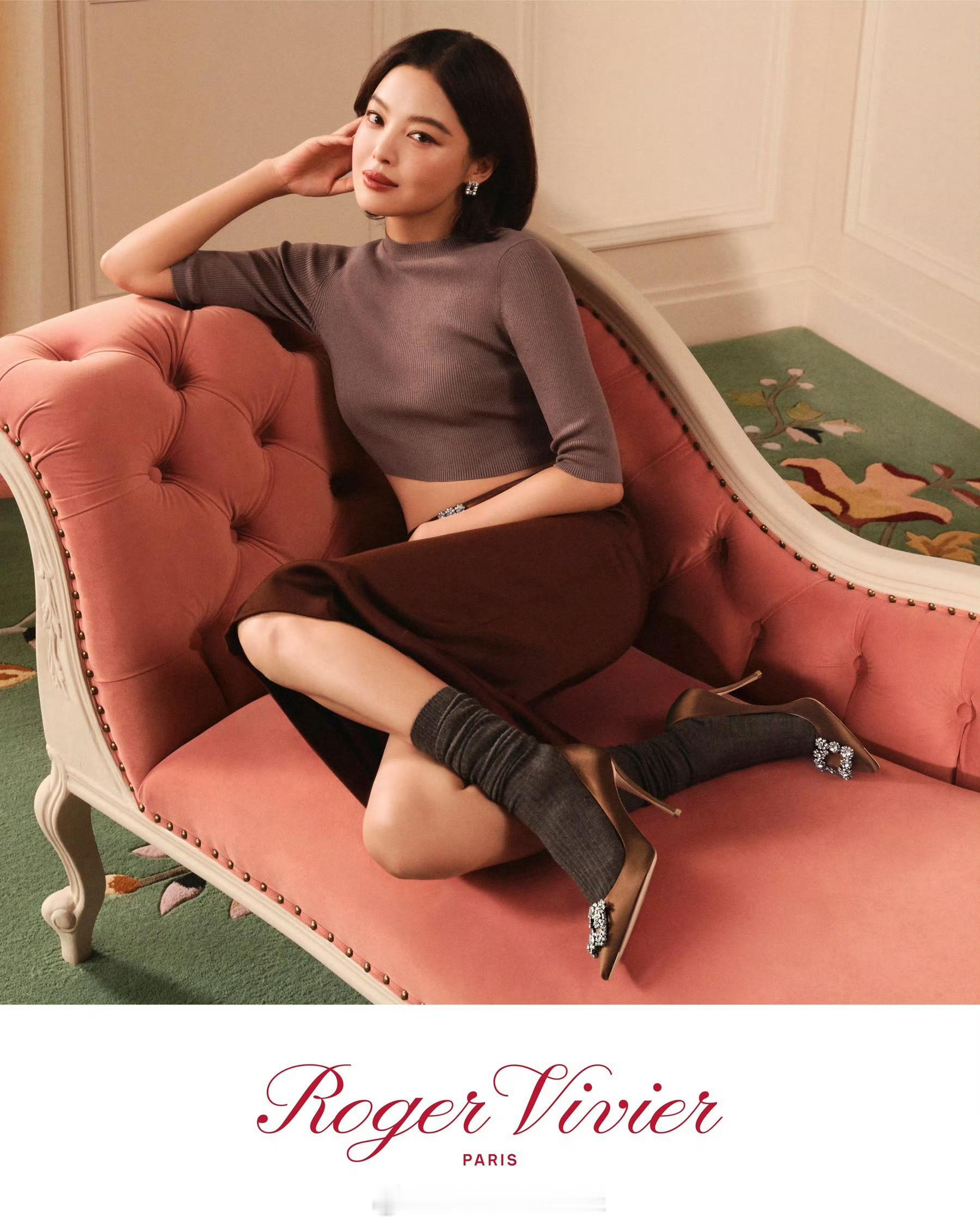 辛芷蕾[超话] 辛芷蕾 x Roger Vivier┊出镜Roger Vivie