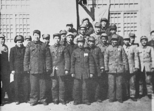 1950年，毛主席听说戴镜元贪腐，先是一怔，随即气得大喊：“再大的官，也给我拖出