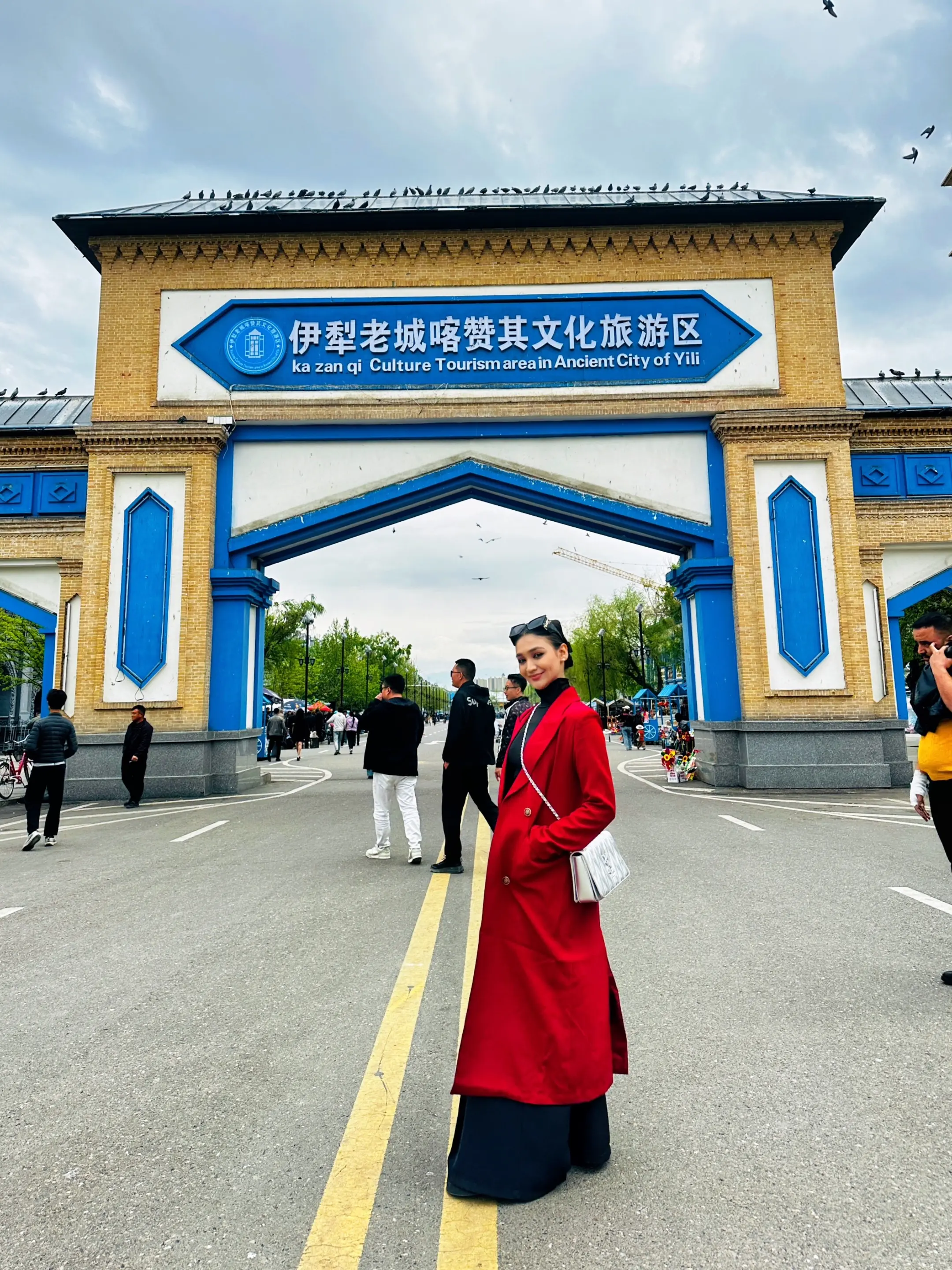 精神世界越丰富的人 越孤独，但这种人 内心都非常大.伊犁人