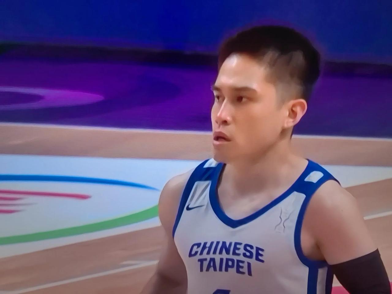 中国台北队的球员陈盈骏真是个稳定性大杀器，关键时刻挺身而出，带领中国台北队以78