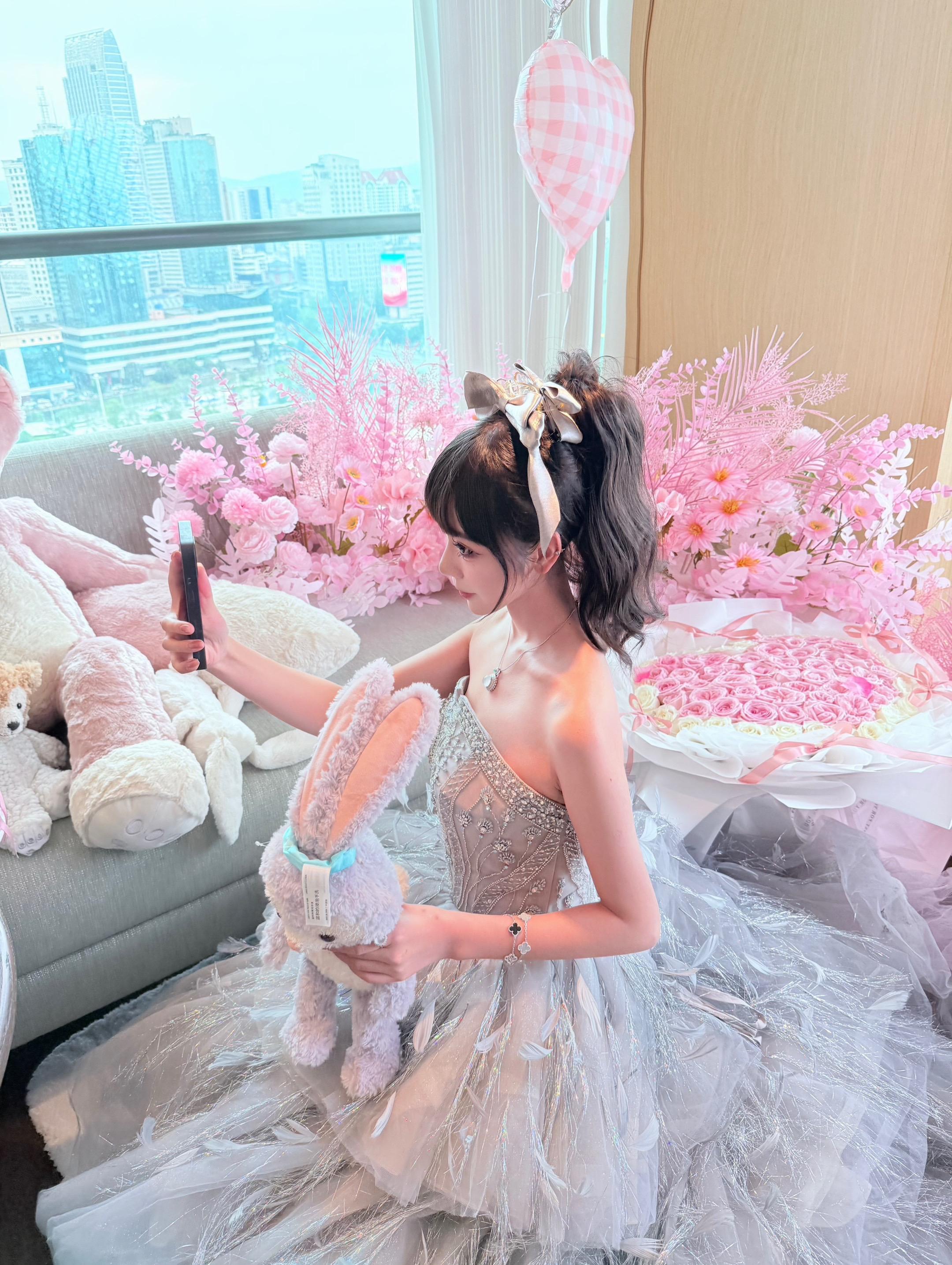 逐渐允许生命中的真情与假意并存