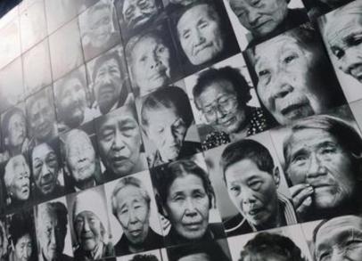 1944年9月，接日军前线部队急需之命令，伪天津防卫司令部通知宪兵分队挑选本市女