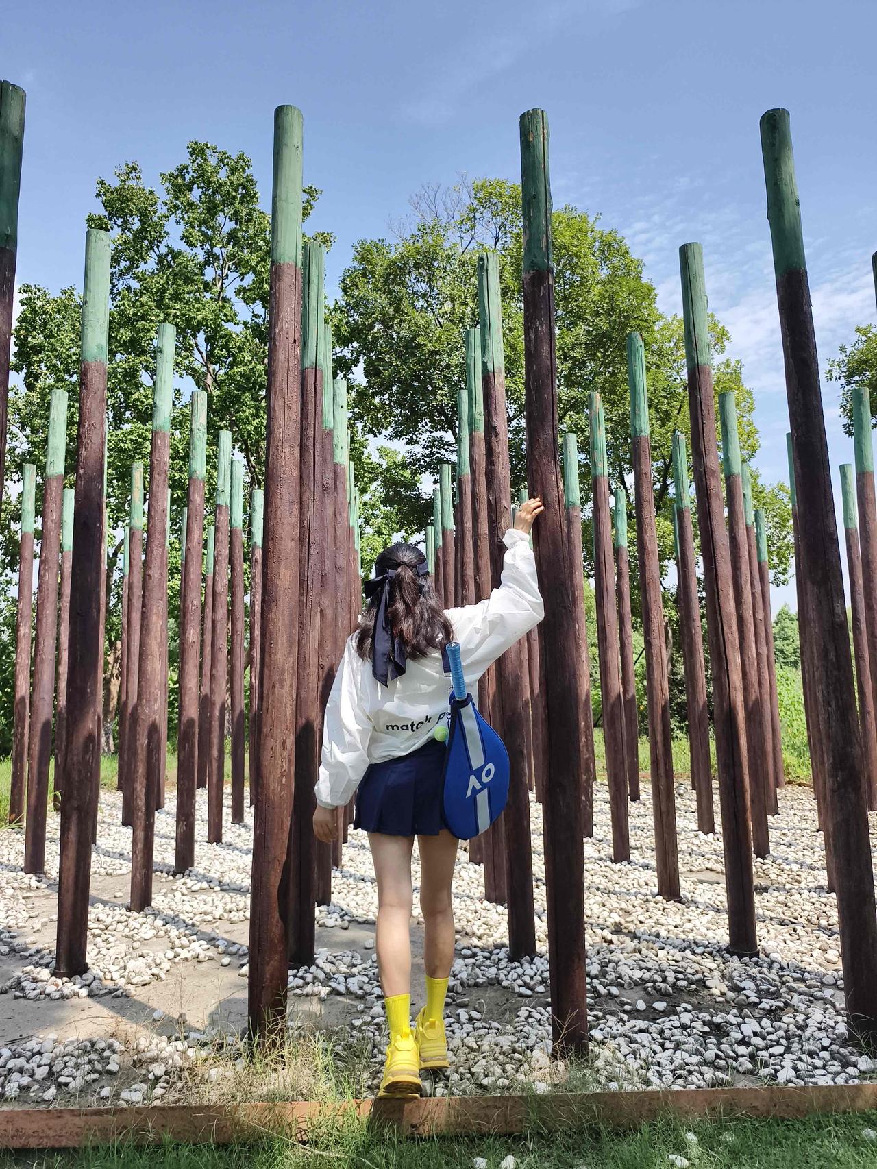 去湖州国际红土网球中心🎾，观看WTA125🧍‍♀️决赛，还没到球场就被附近青