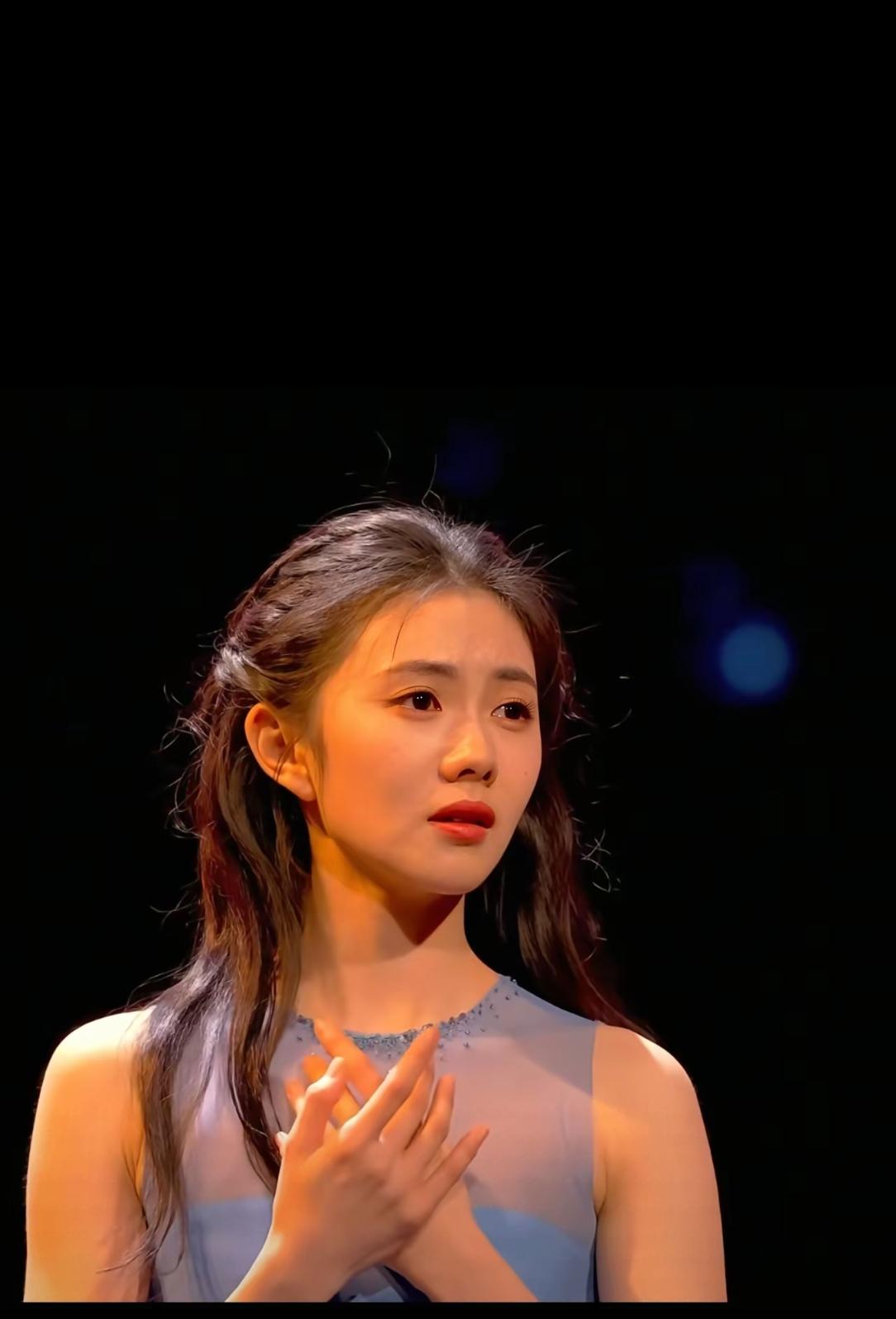 女演员刘浩存，很早就知道这个名字，但是到今天，才知道是个女演员。是因为海来阿木发