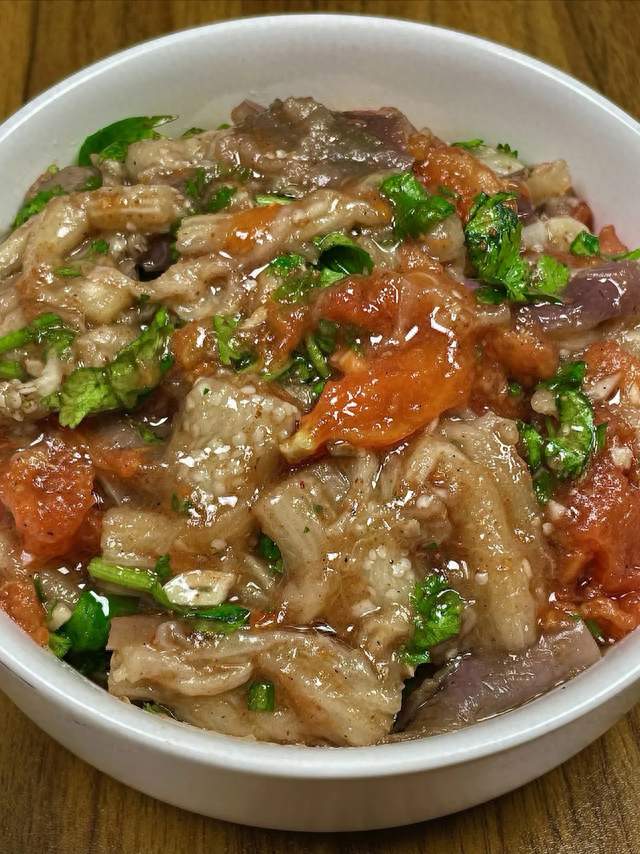 西红柿拌茄子，夏天餐桌上的清爽老味道