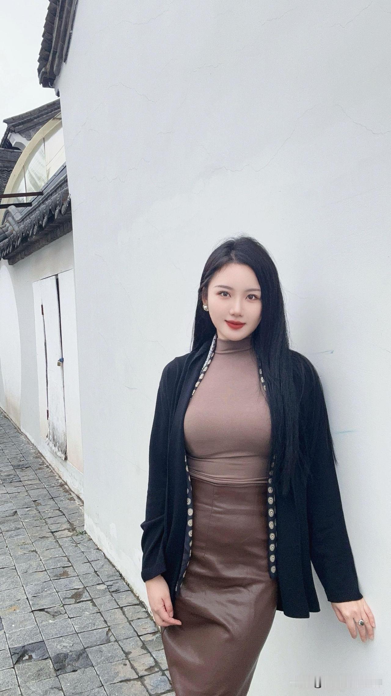 优雅气质，黑白配，复古风，时尚穿搭