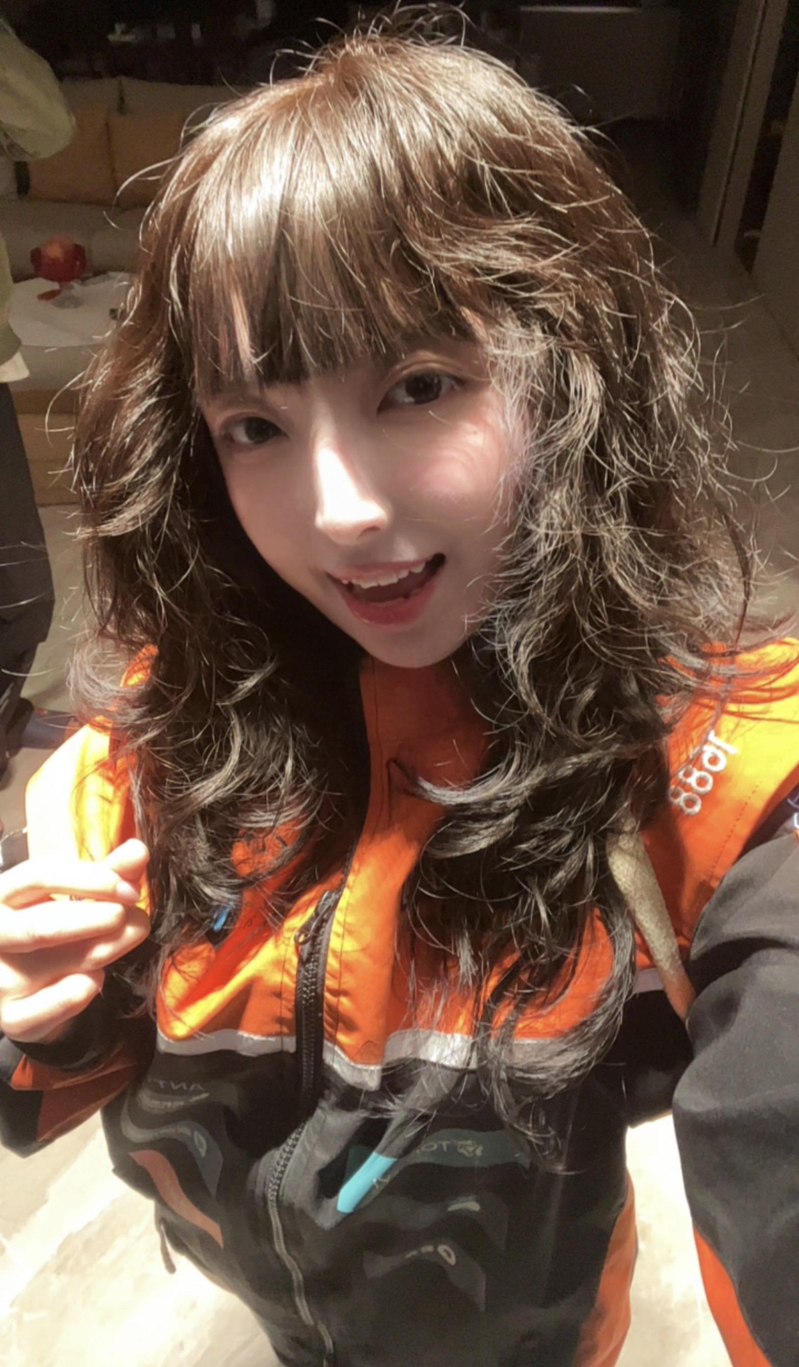 我喜欢坏坏的女友 我喜欢刺激的感受。