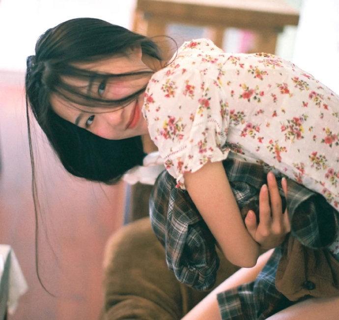 不管心境如何，不要颓丧，做一个整洁的女子，脸上带着浅笑。生活手记 ​​​