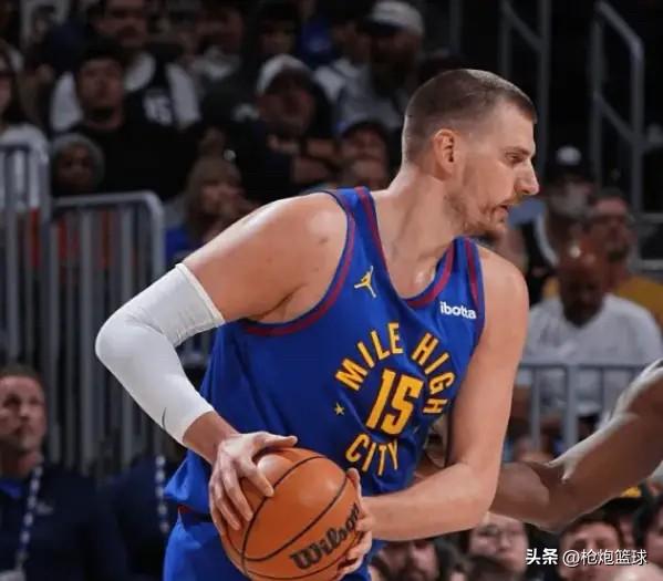 麦迪一针见血啊

火箭名宿麦迪在一档节目中谈到了约基奇，他说：“这家伙简直不可思