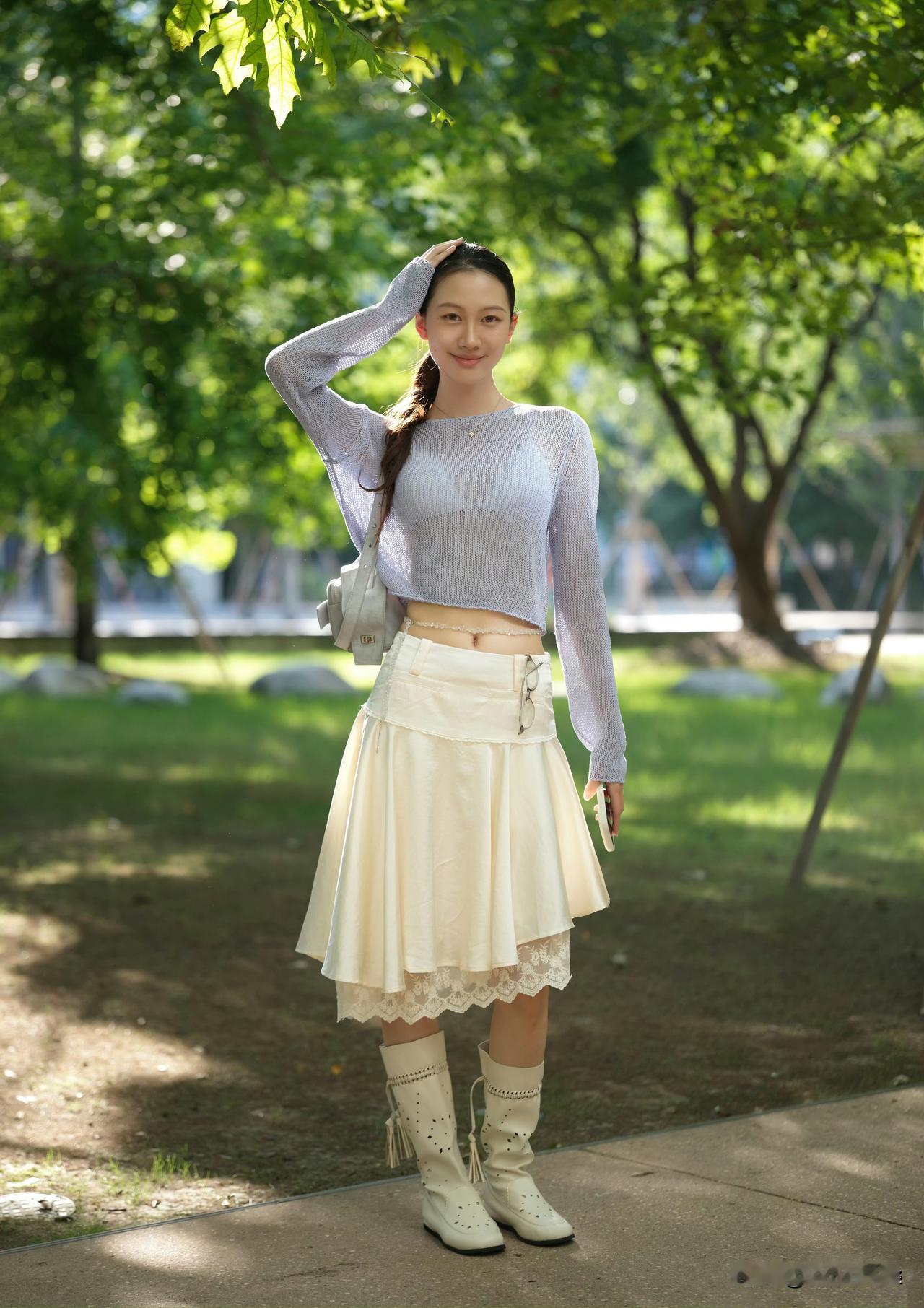 看看气质女神的穿着搭配吧无需大品牌太贵的衣服，身材好穿什么都好看。