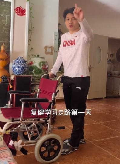 #记录我的2024# 吕修诚开始下地，朴知元继续上冰
吕修诚，十四冬短道速滑比赛