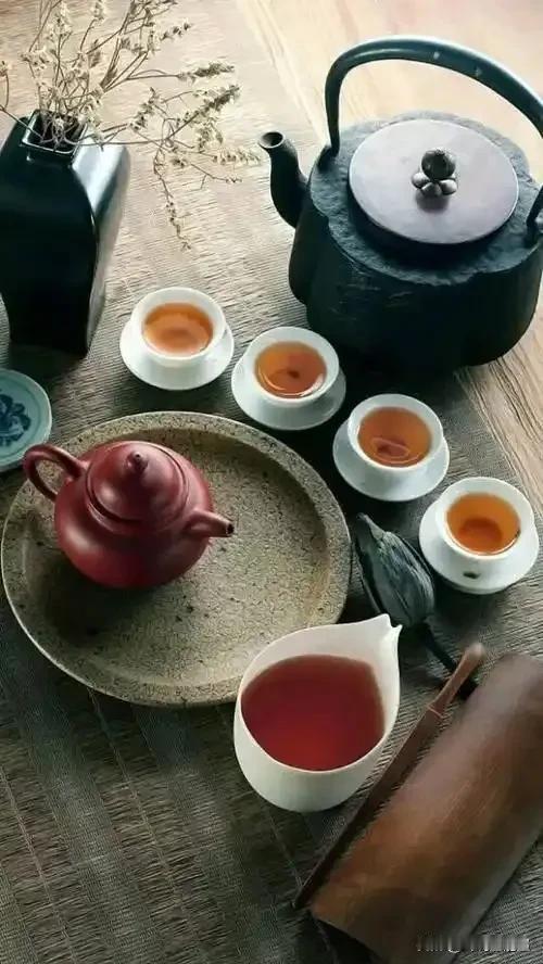 成年人的感情，早已拼的是段位和格局
 
一段令人深思的话：“聪明的男人，一定是在