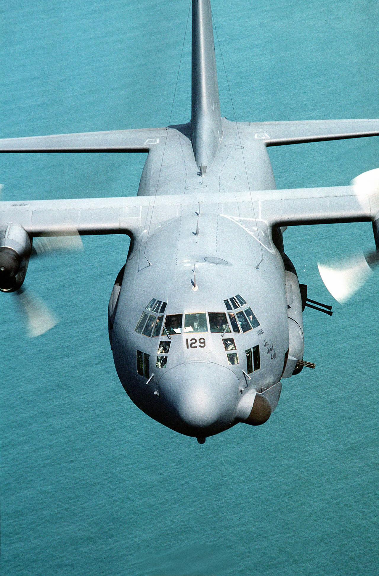 AC-130J“幽灵骑士”炮艇机是美军空中火力支援的核心力量之一。过去60多年，