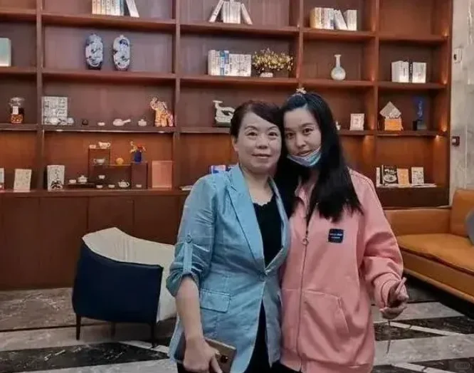 近期田静更新动态非常的频繁，时常把自己一家四口的生活日常分享给网友。
	
在众多...