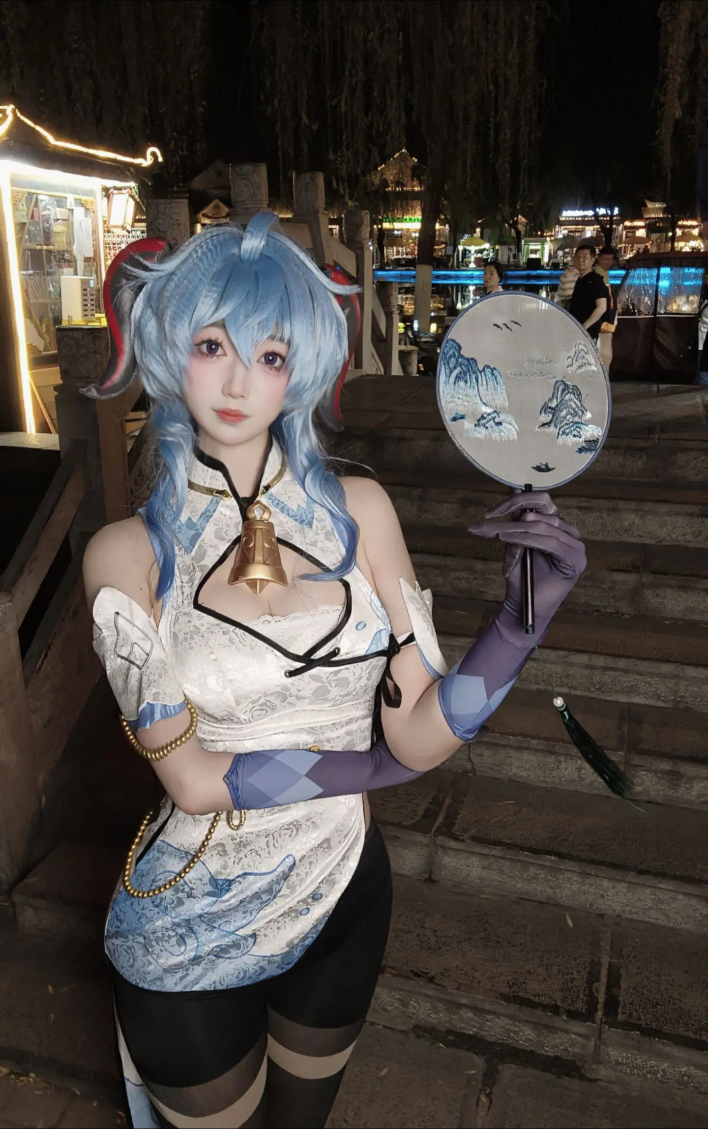 遇见她 如春水映梨花。