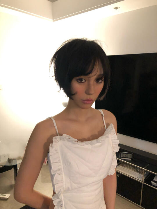 枕头姑娘和海螺姑娘的区别就是…🐚