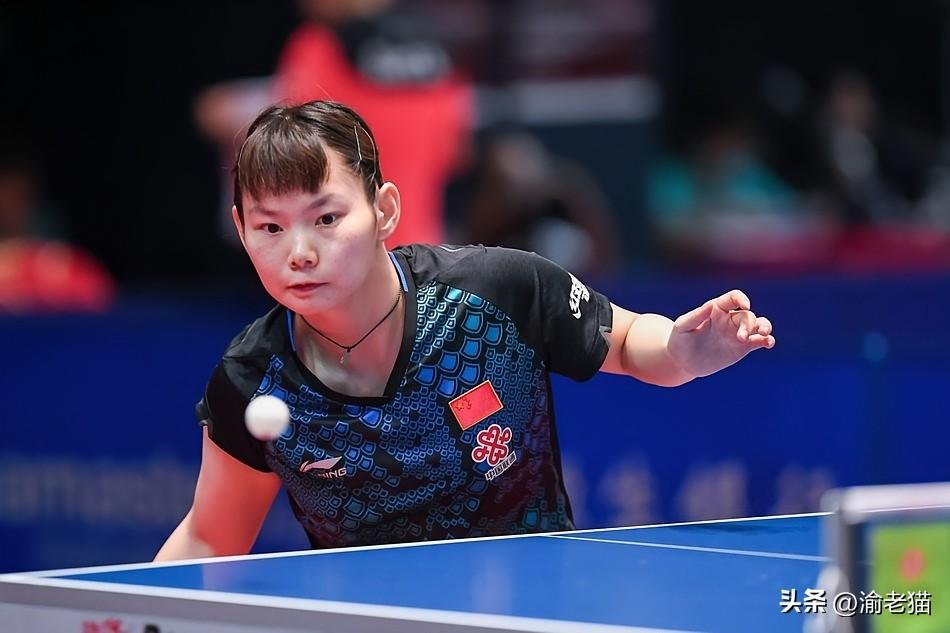 国乒里有这样一位“扫地僧”——何卓佳。乒坛有句话：宁肯决赛打陈梦，不愿首轮遇佳佳