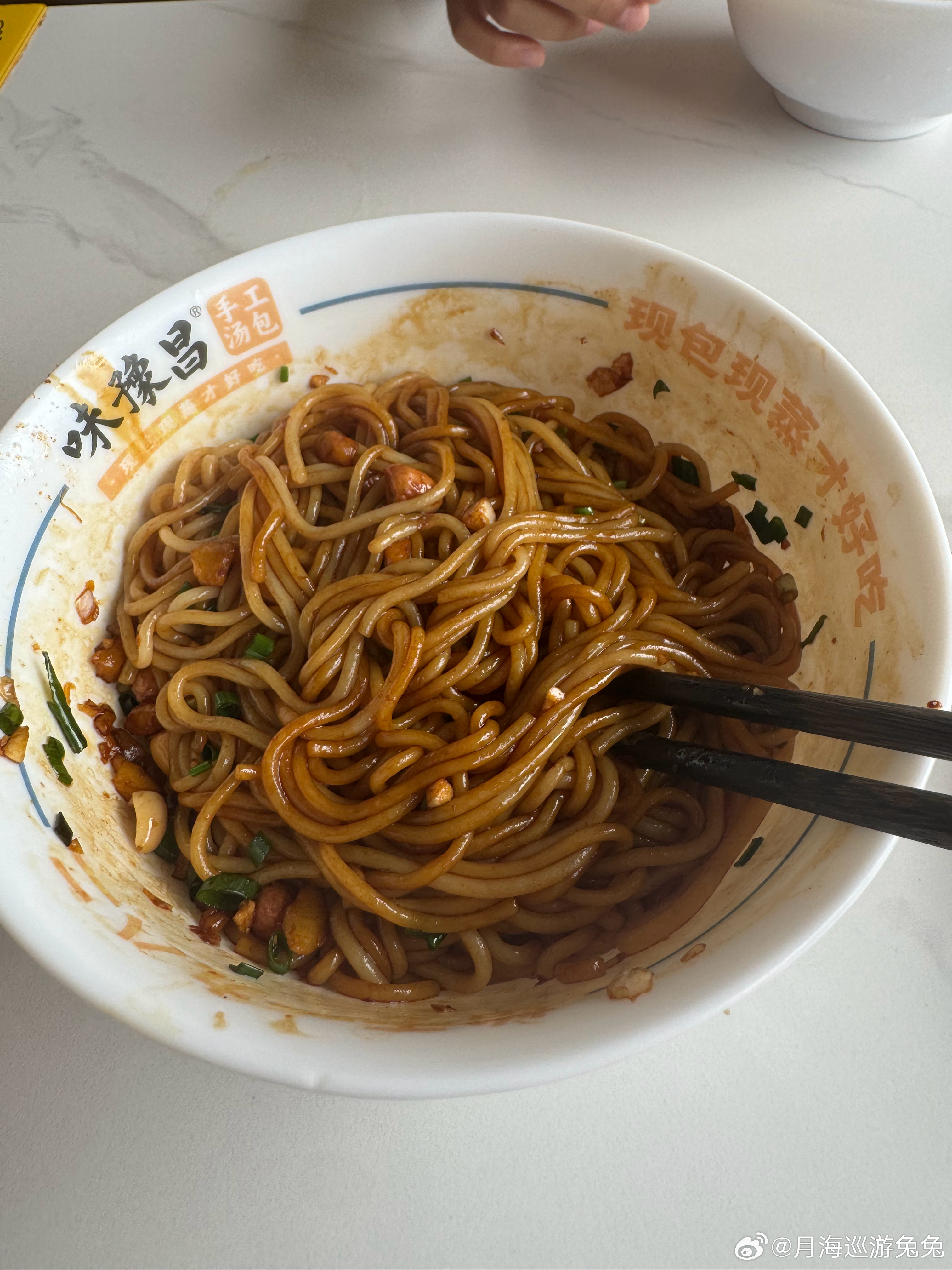 今天周末，不想做饭，早上吃拌粉和小笼汤包，晚上是肯德基，又是凑和的一天。天天做饭