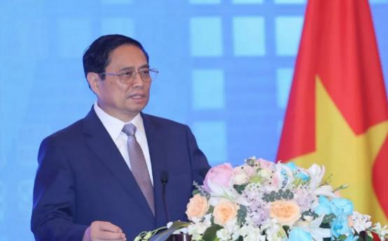 全球能源市场一波动，越南直接顶不住了，转头求日韩搭把手，放下身段紧急求援，自家炼