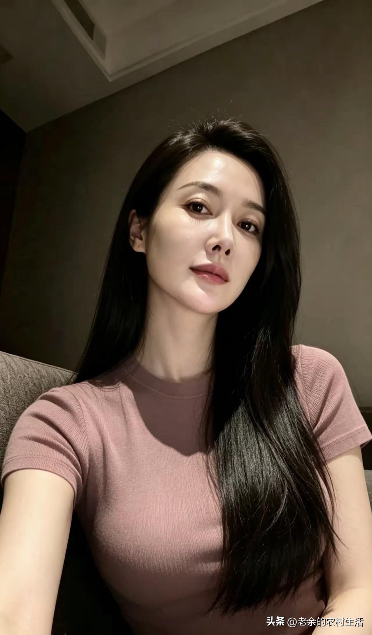 没有一丝隐私的北方澡堂，到底有多野？
说到公共澡堂，那可是咱中国北方的一道独特风
