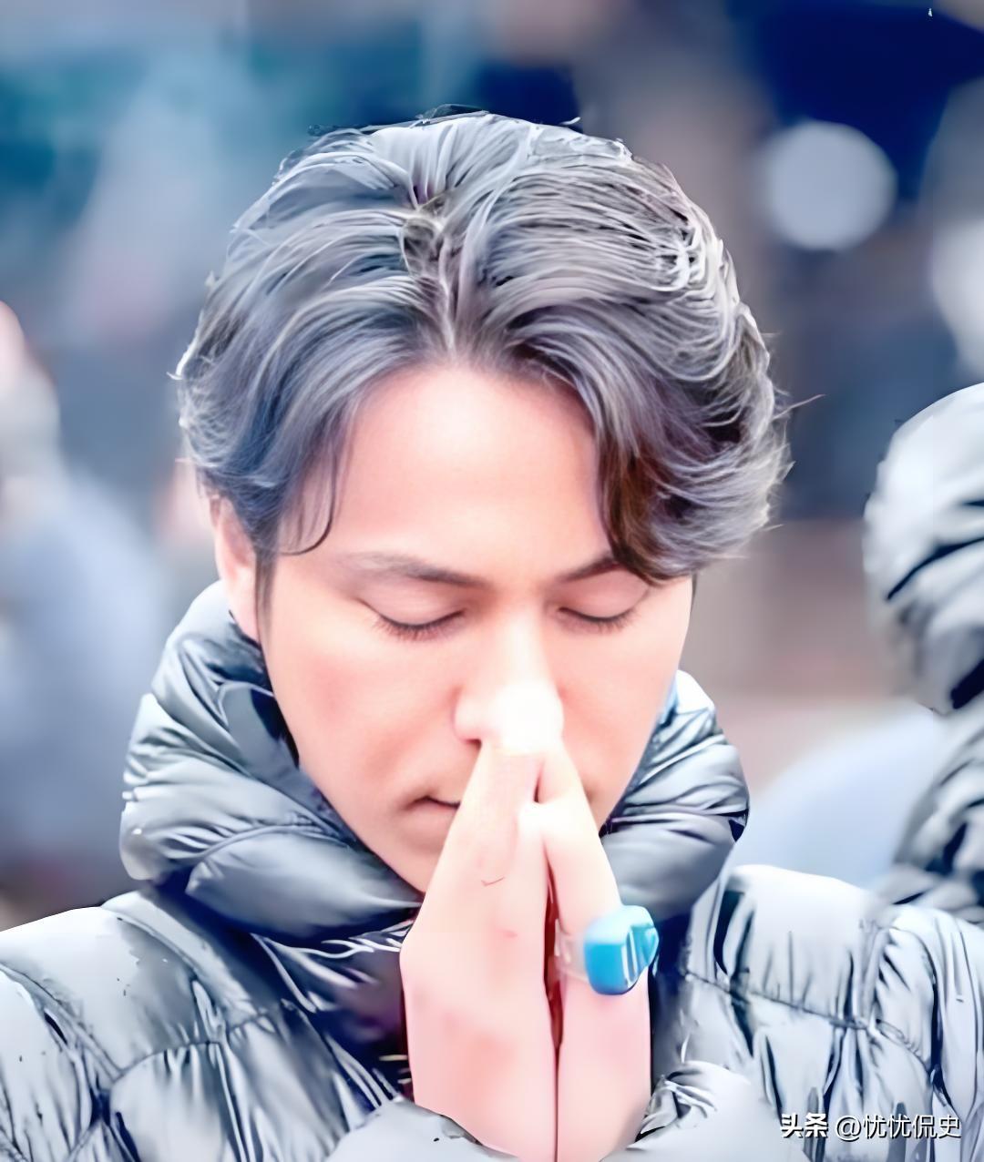 陈坤之所以信佛，是姐姐的死触发了他对生命的思考。姐姐爱陈坤如命，曾献血支持他读书