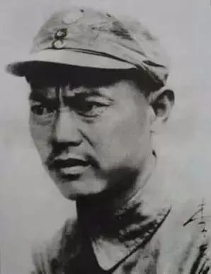 1939年1月，华中地区寒风呼啸大雪纷飞，李先念率领新四军独立游击大队130余人