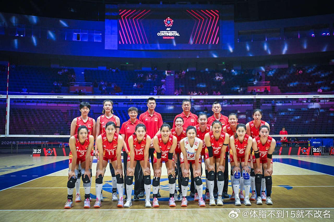 0-1！中国女排首局崩了，奥运门票告急，泰国队打疯了？

20-25，第一局结束