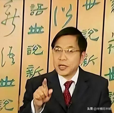 “中医不灭，天理难容？”中南大学的教授张功耀发起万人签名，要求取消中医药，这是一