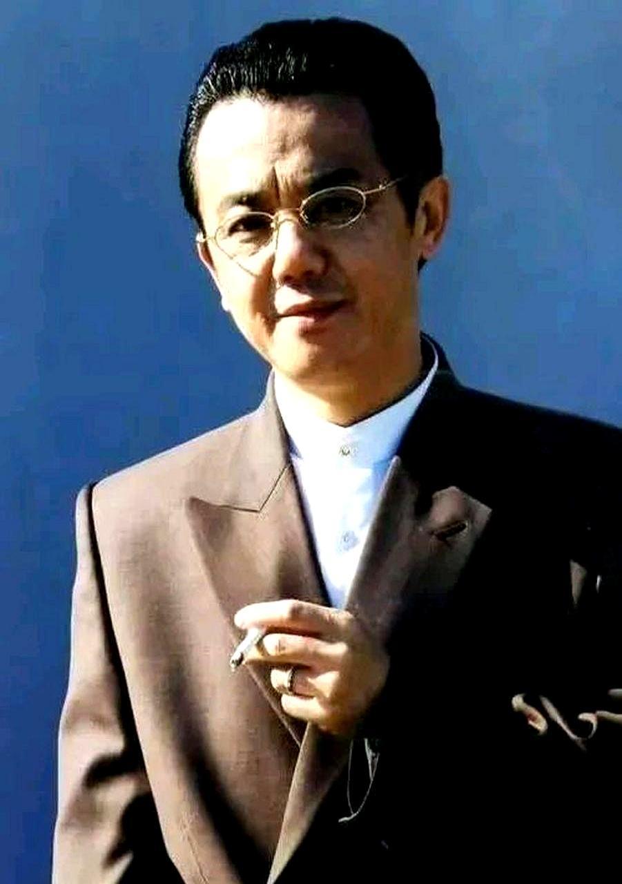 七集发家史根本不存在
 
拍第三部时邓小林自己都在后台嘀咕：我咋突然就从别墅搬去