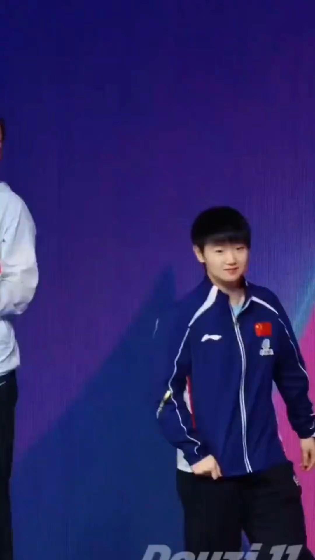 挺好听的，还有合音呢😁😁