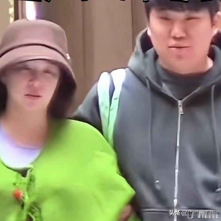 天呢，真不愿意相信是真的
阚清子和孩子一定要平安
她好不容易下定决心步入婚姻，g