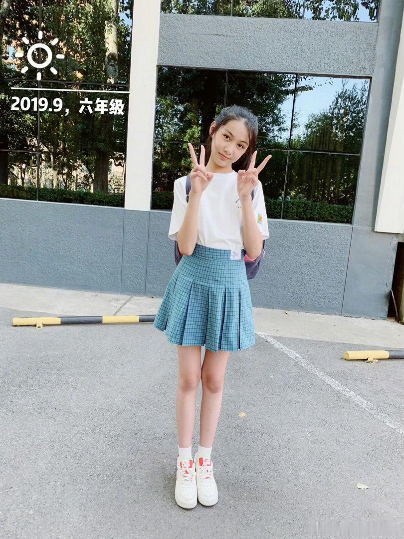 张籽沐北电录取张籽沐确认被北电录取 从小学到高中，她的开学照我追了整整一轮。今天