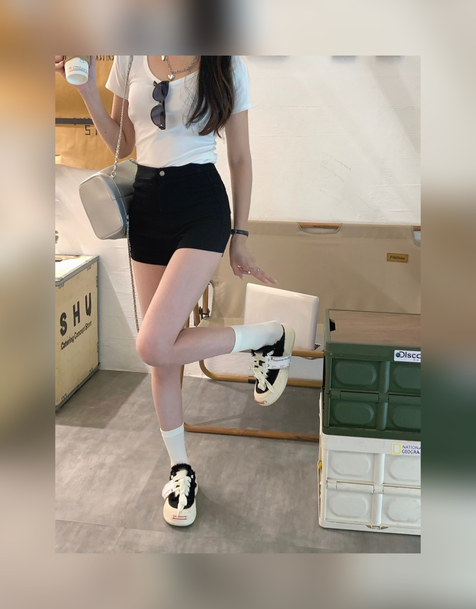#好物分享#5g入夏🧊没有比黑色短裤更Jia百搭的啦一起夏天做辣妹吧模特超爱搭