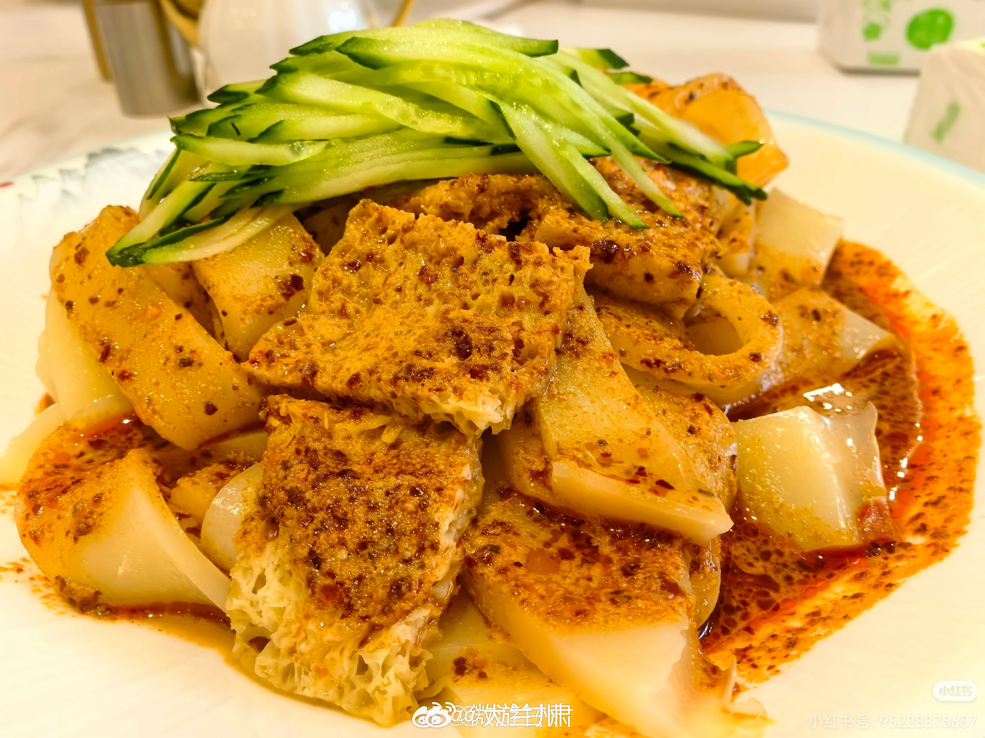 燥热天的续命小吃还得是甘肃酿皮🍜甘肃酿皮夏日开胃天花板相比重油重辣的夹饼、麻辣