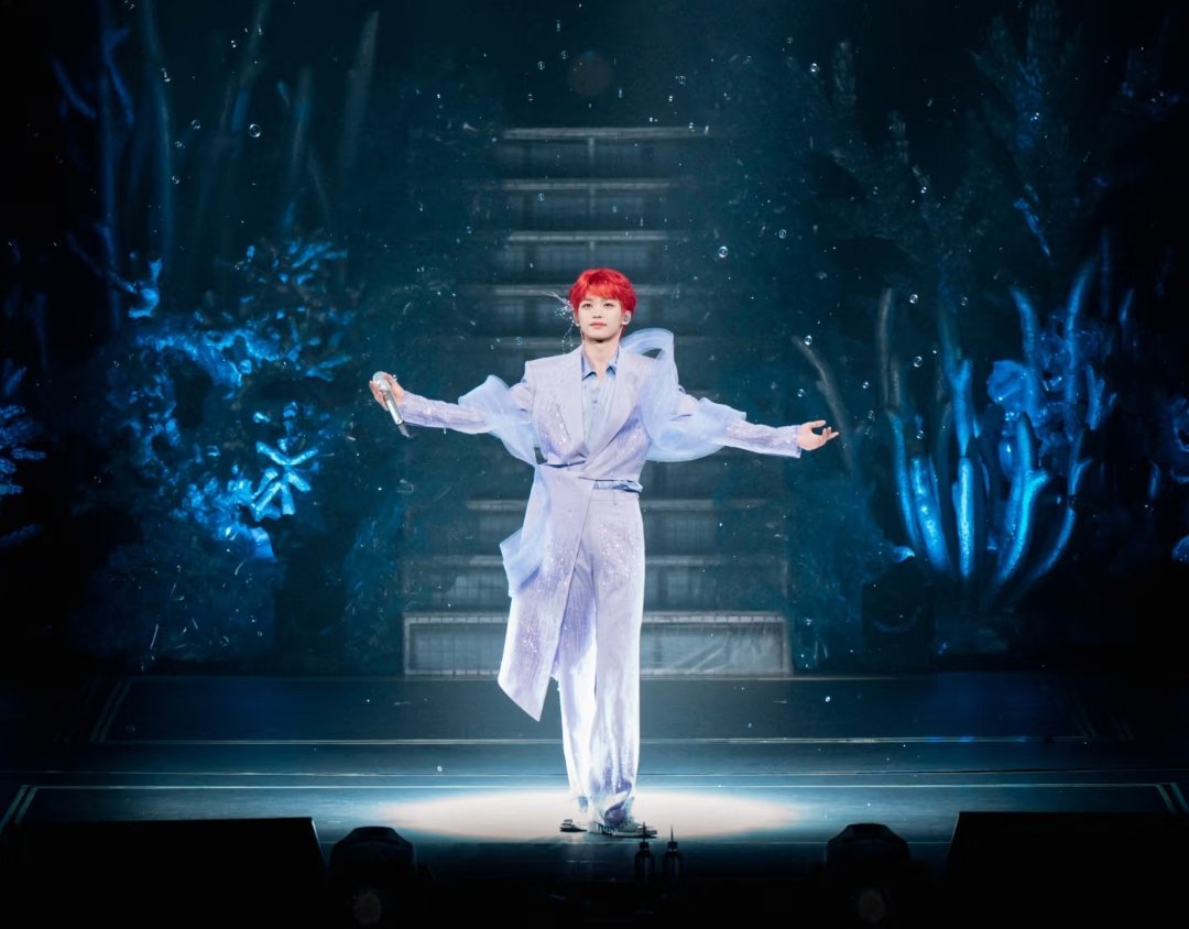 梓渝的一组演出图片～“用照片留存当下的回忆！” 