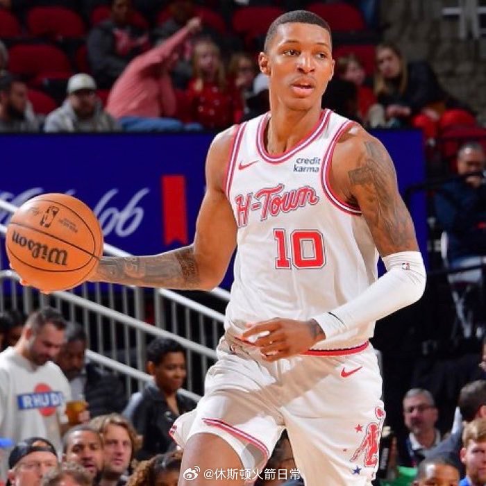 小贾：“我们现在只专注于打好每一场比赛。坚韧不仅体现在场上拼尽全力、积极拼抢，更