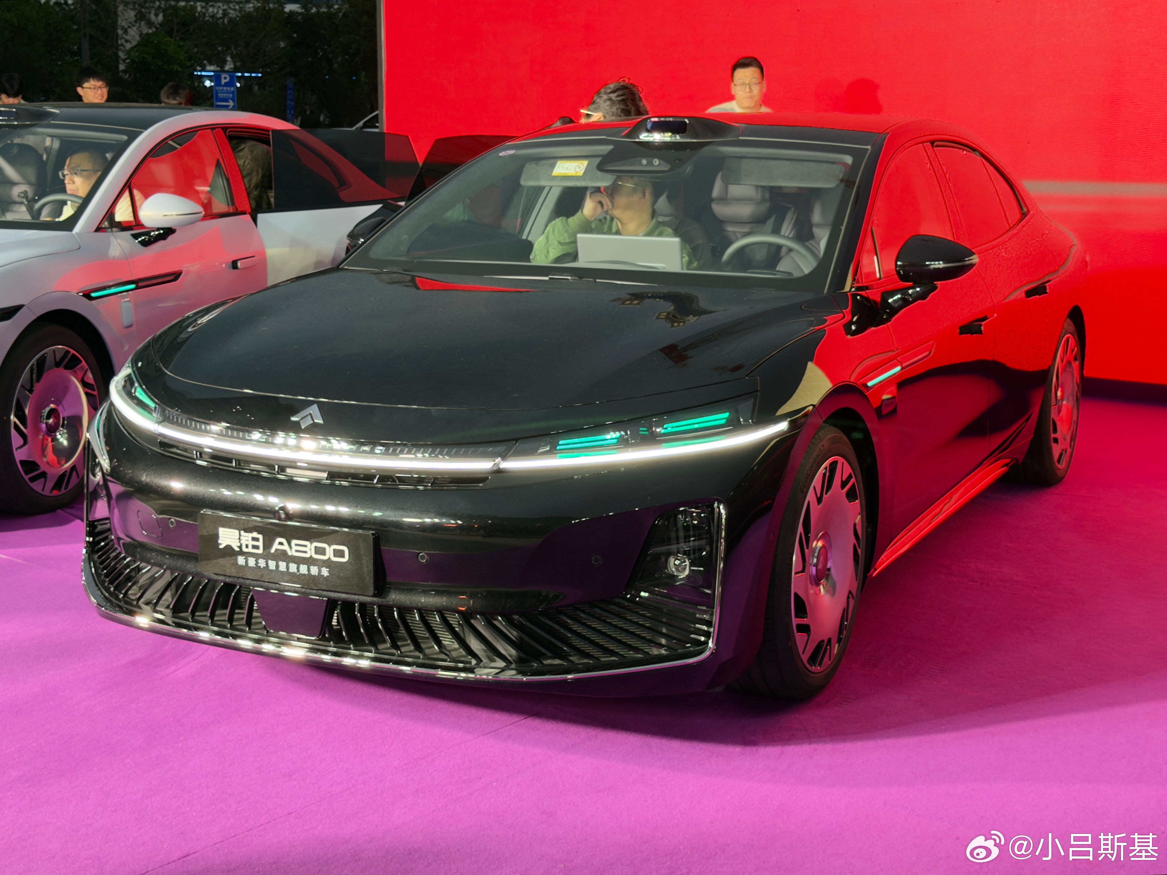 今晚昊铂A800上市，现场实拍几种车漆颜色，大家更喜欢哪种～关于昊铂A800，新