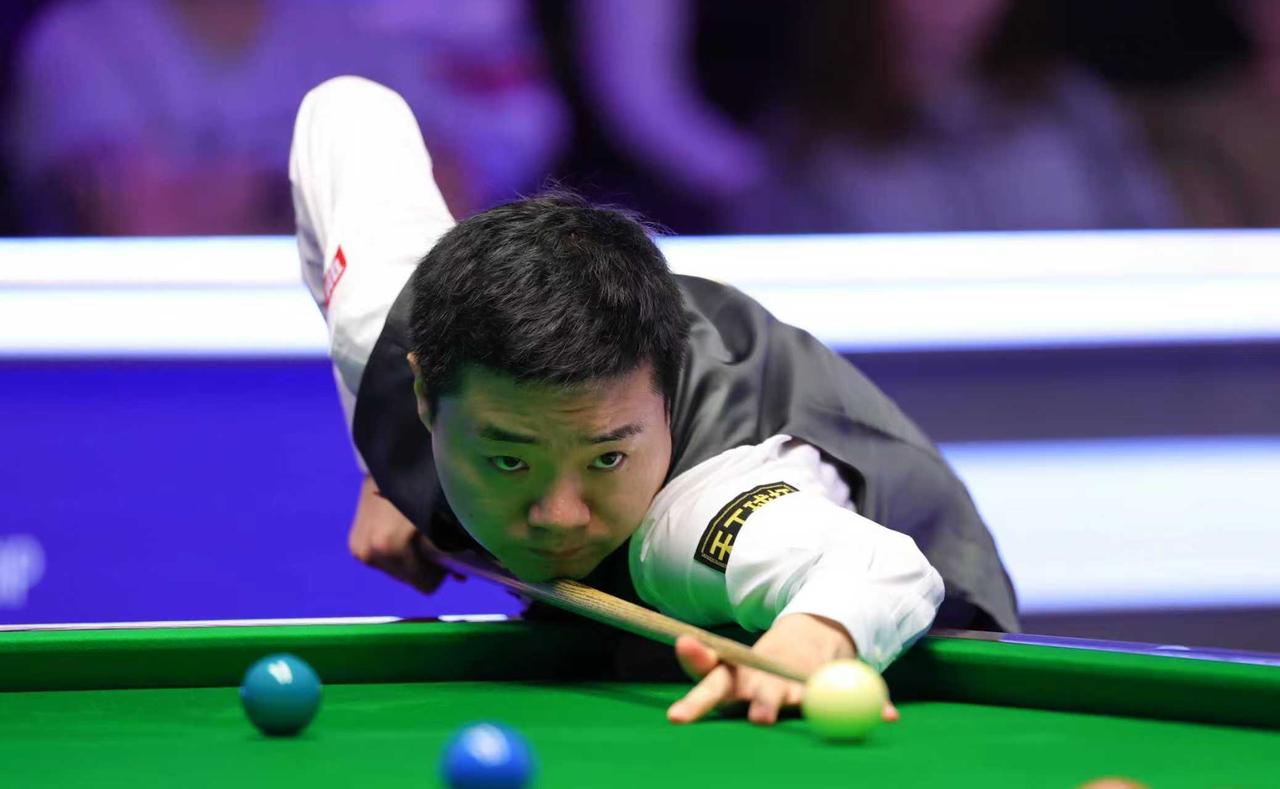 斯诺克国际锦标赛-64进32，今日赛程
（2025年11月03日，星期一）

斯