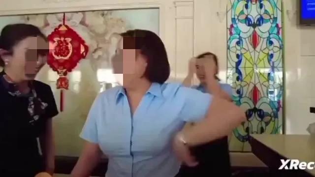 阿三的心机太重，为了博流量，啥手段都使得出来。

这是一个阿三放在外网上的视频，