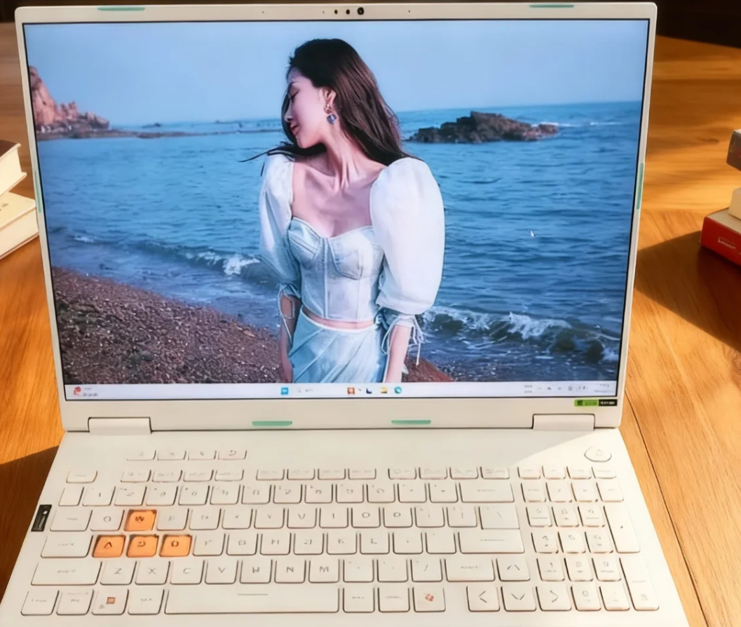 高颜值游戏本天选6Pro酷睿版，春季女大学生数码好物入手优选！魔幻青、日蚀灰双重